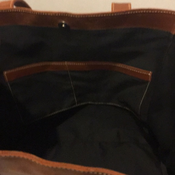 Leather Carry- All tote in Cognac - Picture 6 of 10